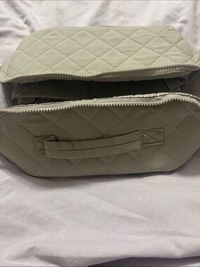 Neutral Quilted Cosmetic Case with Carry Handle